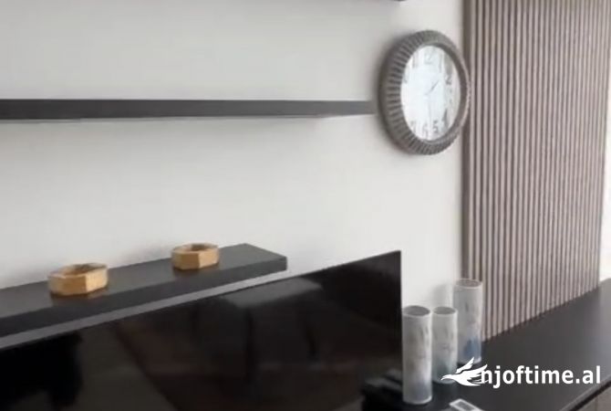 Shtepi me qera Apartament ne Tirane, 1+1, Mobilimi E mobiluar, Pagesa 550  Euro.