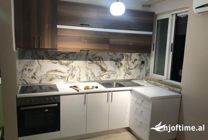 Shtepi me qera Apartament ne Tirane, 2+1, Mobilimi E mobiluar, Pagesa 600  Euro.