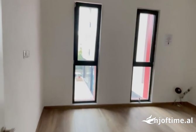 Shtepi me qera 3+1 ne Tirane - 650 Euro