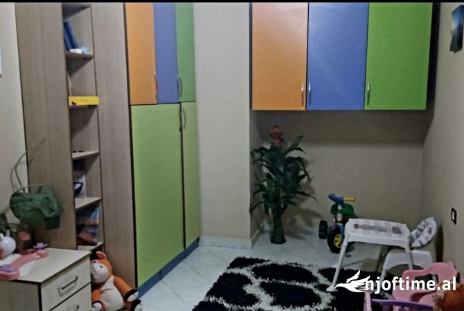 Shtepi me qera 3+1 ne Tirane - 500 Euro