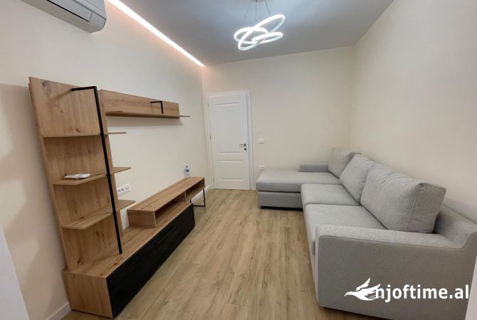Shtepi me qera Apartament ne Tirane, 2+1, Mobilimi E mobiluar, Pagesa 750  Euro.