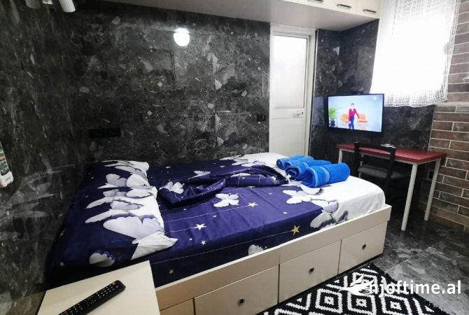 Shtepi me qera Garsoniere ne Tirane - 400 Euro