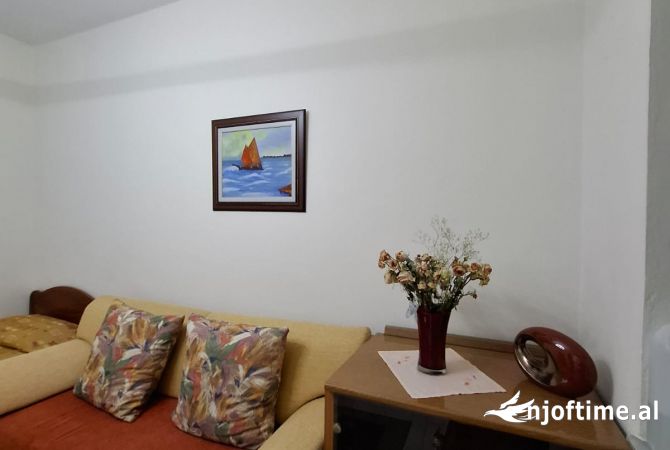 Shtepi me qera 2+1 ne Tirane - 500 Euro