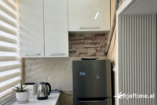 Shtepi ne shitje Apartament ne Tirane, 1+1, Mobilimi E mobiluar, Pagesa 113,000  Euro.