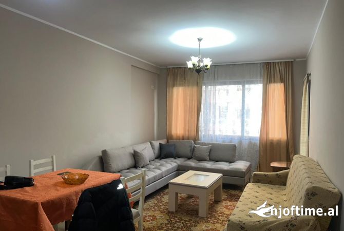 Shtepi me qera 1+1 ne Tirane - 400 Euro