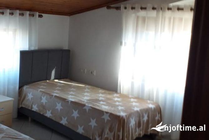 Shtepi me qera 2+1 ne Tirane - 450 Euro