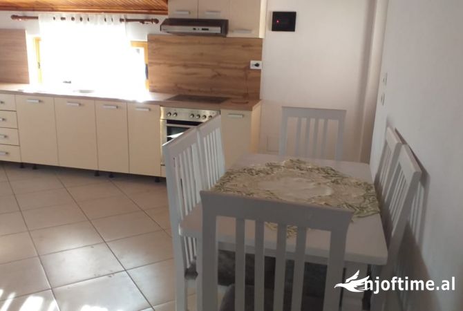 Shtepi me qera 2+1 ne Tirane - 450 Euro