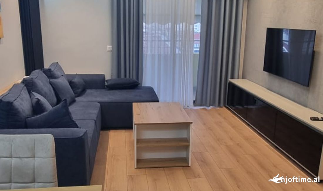 Shtepi me qera Apartament ne Tirane, 2+1, Mobilimi E mobiluar, Pagesa 600  Euro.