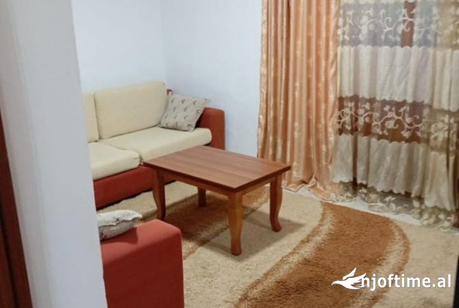 Shtepi me qera 1+1 ne Tirane - 300 Euro
