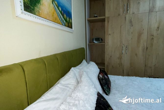 Shtepi me qera Apartament ne Tirane, 1+1, Mobilimi E mobiluar, Pagesa 500  Euro.