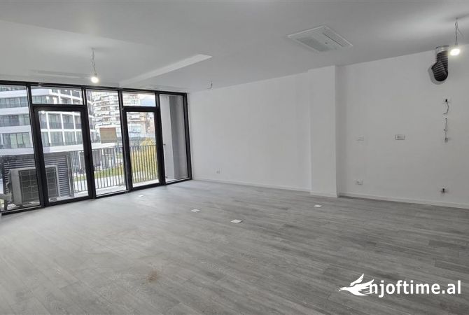 Shtepi me qera 2+1 ne Tirane - 1,300 Euro