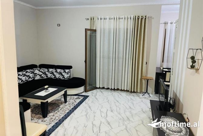 Shtepi me qera 2+1 ne Tirane - 350 Euro
