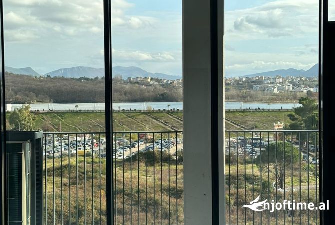 Shtepi me qera Apartament ne Tirane, 2+1, Mobilimi Bosh, pa mobiluar, Pagesa 1,500  Euro.