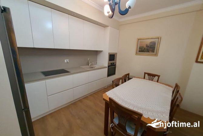 Shtepi me qera 2+1 ne Tirane - 500 Euro