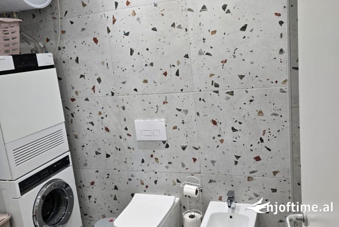 Shtepi me qera Apartament ne Tirane, 1+1, Mobilimi E mobiluar, Pagesa 600  Euro.