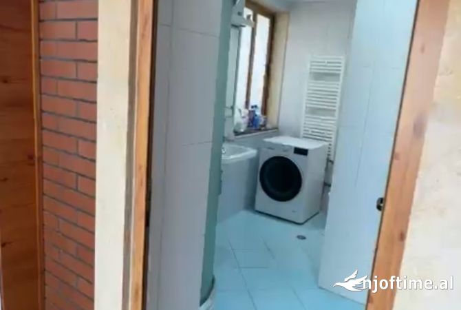 Shtepi ne shitje 2+1 ne Tirane - 235,000 Euro
