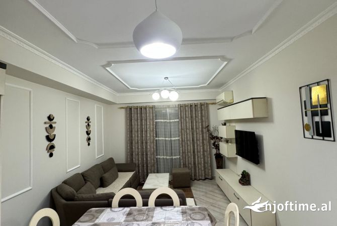 Shtepi me qera Apartament ne Tirane, 1+1, Mobilimi E mobiluar, Pagesa 600  Euro.