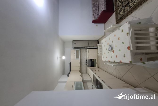 Shtepi me qera 2+1 ne Tirane - 450 Euro