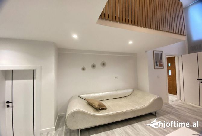 Shtepi me qera Apartament ne Tirane, 2+1, Mobilimi E mobiluar, Pagesa 1,200  Euro.