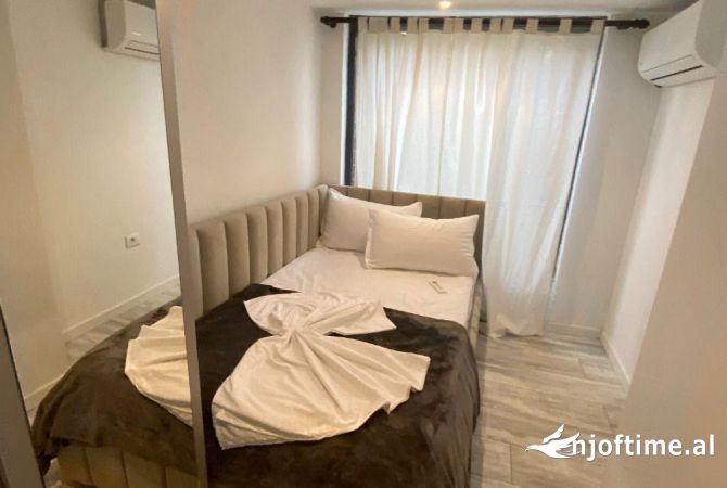 Shtepi me qera 2+1 ne Tirane - 1,200 Euro