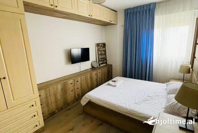 Shtepi me qera Apartament ne Tirane, 2+1, Mobilimi E mobiluar, Pagesa 520  Euro.