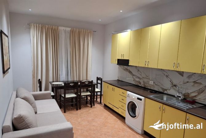 Shtepi me qera 1+1 ne Tirane - 400 Euro