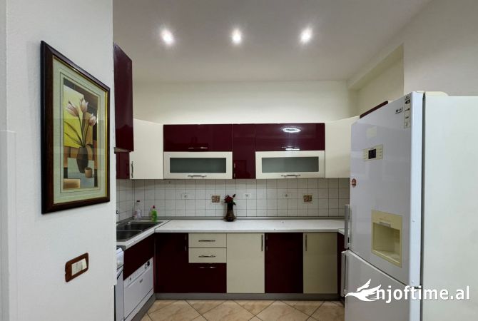 Shtepi ne shitje 2+1 ne Tirane - 175,000 Euro