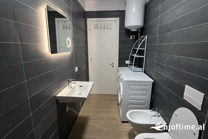 Shtepi me qera Apartament ne Tirane, 1+1, Mobilimi E mobiluar, Pagesa 500  Euro.