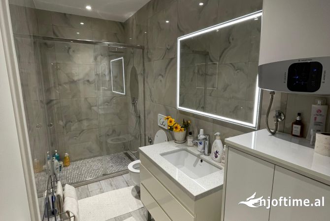 Shtepi ne shitje 3+1 ne Tirane - 180,000 Euro