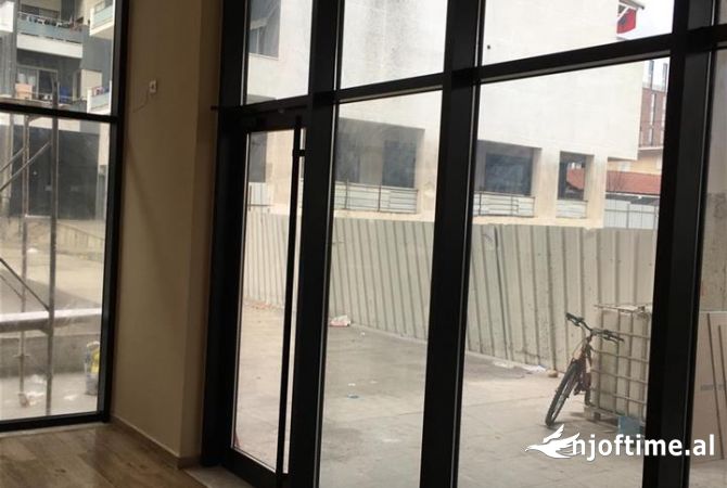 Ambient biznesi ne shitje 1+1 ne Tirane - 80,000 Euro