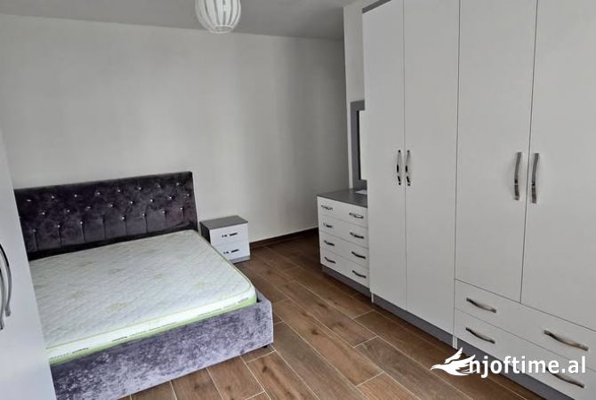 Shtepi me qera 2+1 ne Tirane - 450 Euro