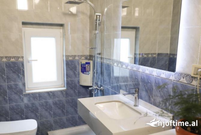 Shtepi me qera Apartament ne Tirane, 2+1, Mobilimi Pjeserisht e mobiluar, Pagesa 600  Euro.