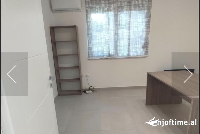 Shtepi me qera Apartament ne Tirane, 2+1, Mobilimi Pjeserisht e mobiluar, Pagesa 600  Euro.