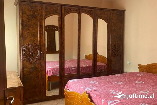 Shtepi me qera 2+1 ne Tirane - 350 Euro