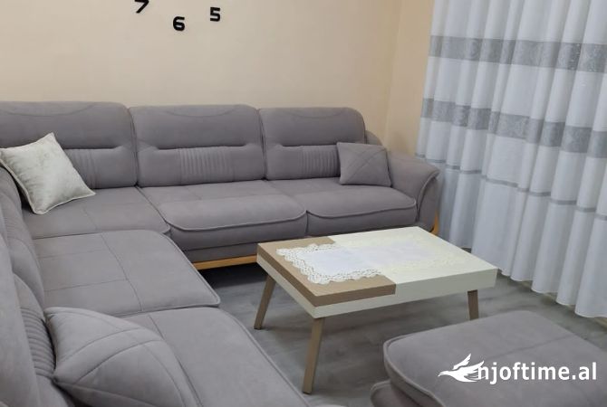 Shtepi me qera 2+1 ne Tirane - 500 Euro