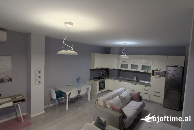 Shtepi me qera 1+1 ne Tirane - 600 Euro