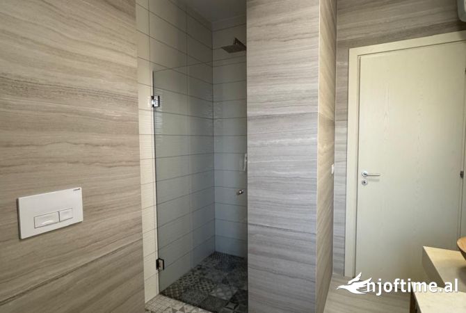 Shtepi me qera Apartament ne Tirane, 1+1, Mobilimi E mobiluar, Pagesa 1,000  Euro.