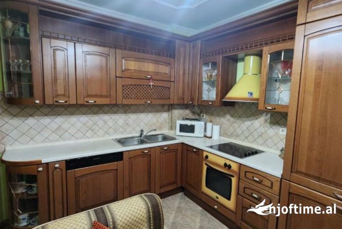 Shtepi me qera 1+1 ne Tirane - 500 Euro