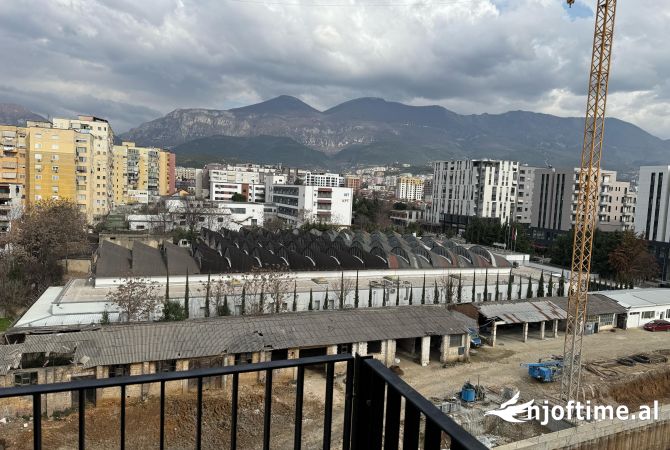 Shtepi me qera Apartament ne Tirane, 3+1, Mobilimi Pjeserisht e mobiluar, Pagesa 650  Euro.