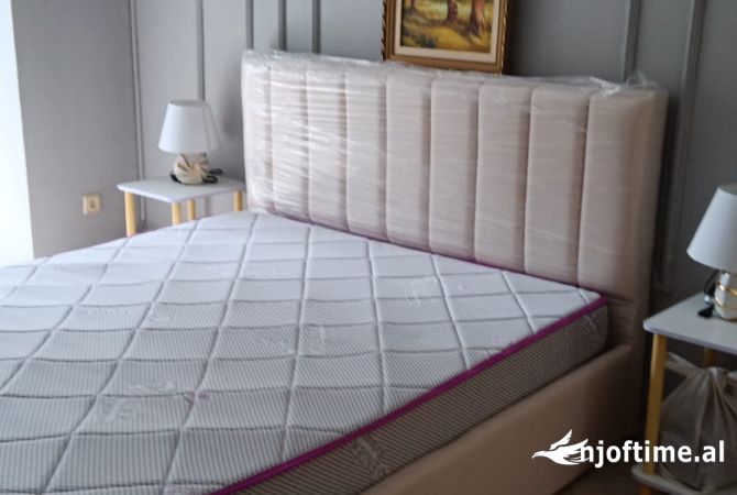 Shtepi me qera Apartament ne Tirane, 1+1, Mobilimi E mobiluar, Pagesa 550  Euro.