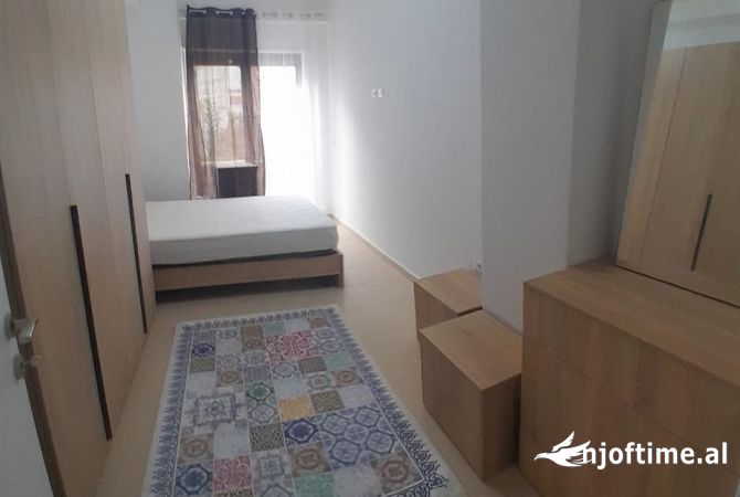 Shtepi me qera 1+1 ne Tirane - 400 Euro