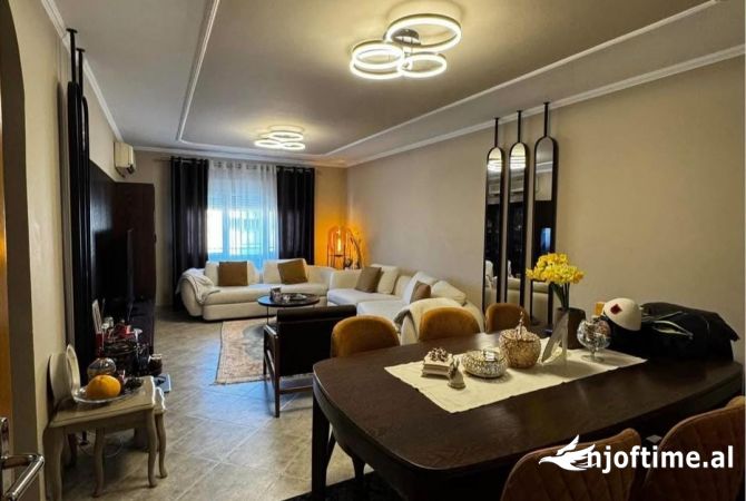 Shtepi ne shitje 3+1 ne Tirane - 185,000 Euro