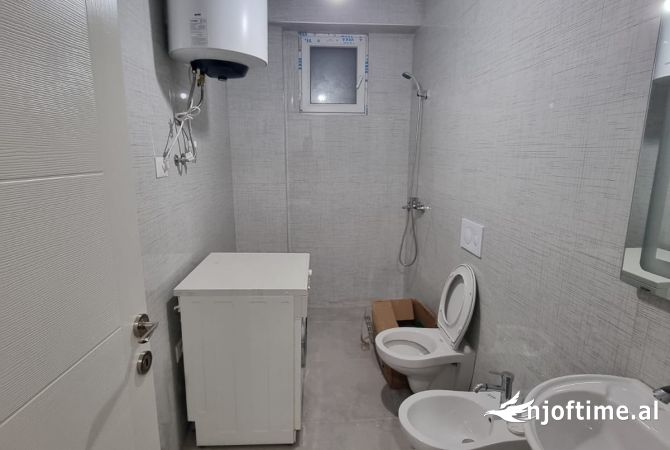Shtepi me qera 2+1 ne Tirane - 600 Euro