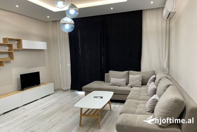 Shtepi me qera 2+1 ne Tirane - 500 Euro