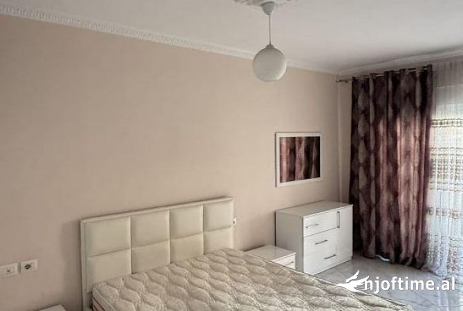 Shtepi me qera 2+1 ne Tirane - 450 Euro