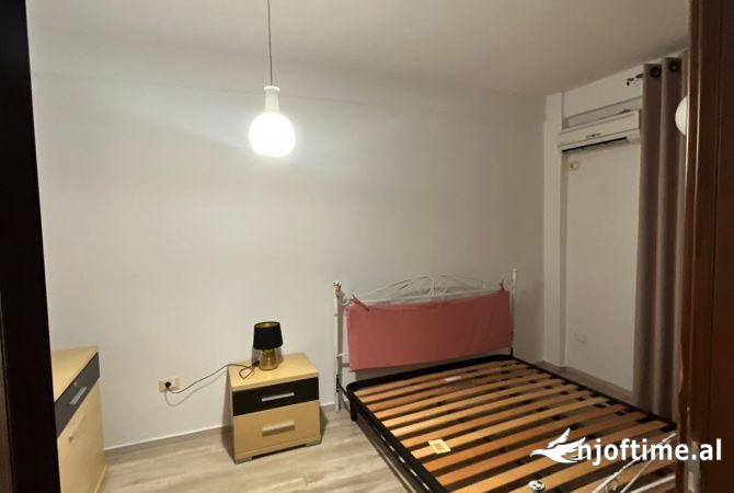 Shtepi me qera 1+1 ne Tirane - 650 Euro
