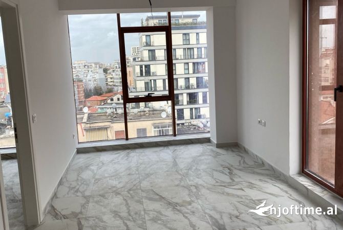 Shtepi me qera Apartament ne Tirane, 1+1, Mobilimi Bosh, pa mobiluar, Pagesa 1,400  Euro.