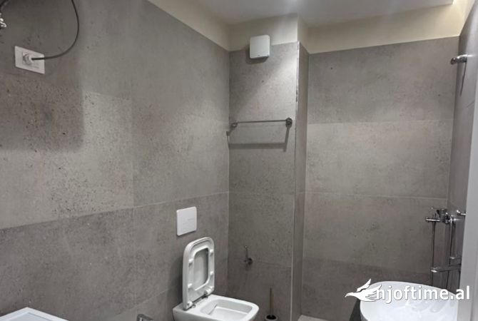 Shtepi me qera 1+1 ne Tirane - 650 Euro