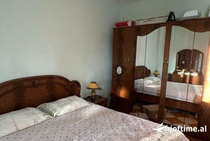 Shtepi me qera 2+1 ne Tirane - 500 Euro