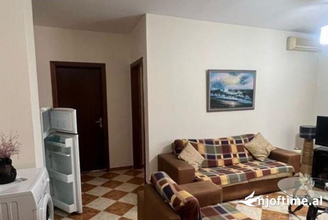 Shtepi me qera 2+1 ne Tirane - 500 Euro